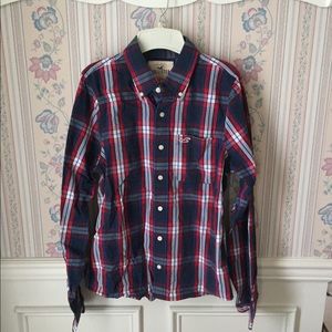 Young Men’s Hollister plaid button up. NWT